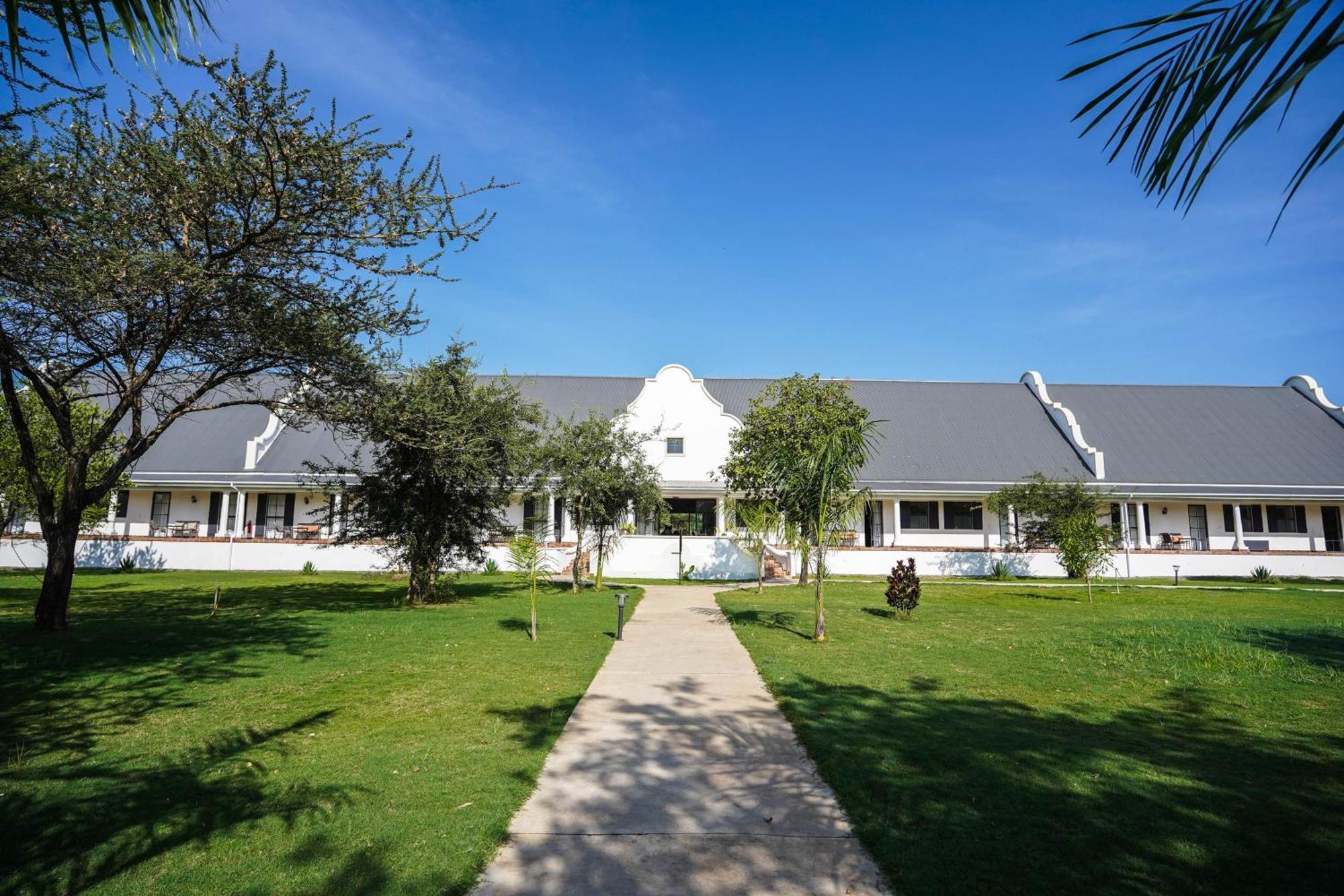 Kili Seasons Hotel Arusha Exterior photo