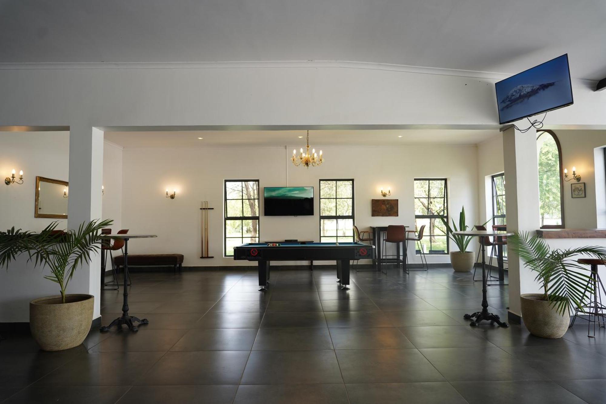 Kili Seasons Hotel Arusha Exterior photo