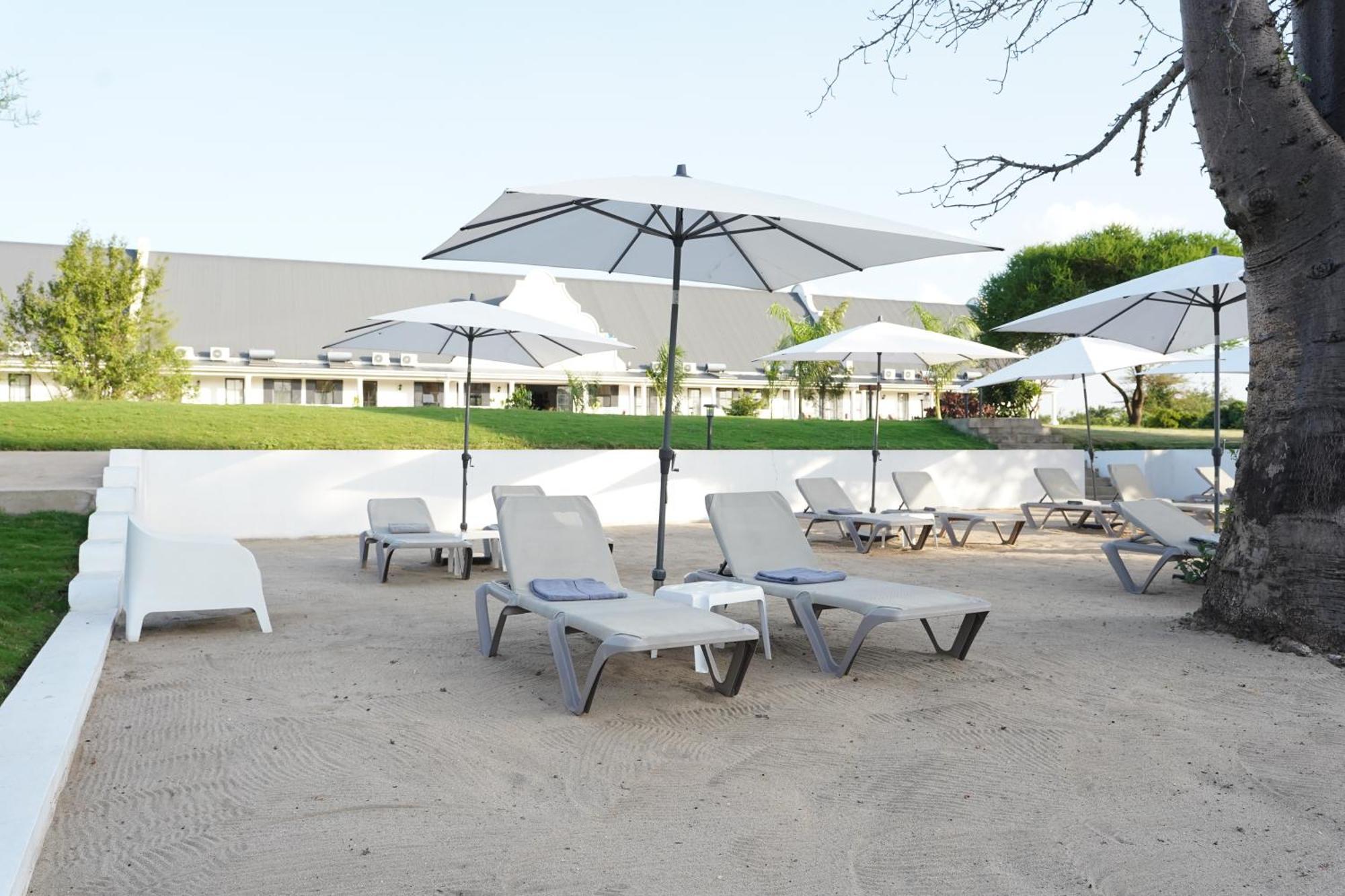Kili Seasons Hotel Arusha Exterior photo